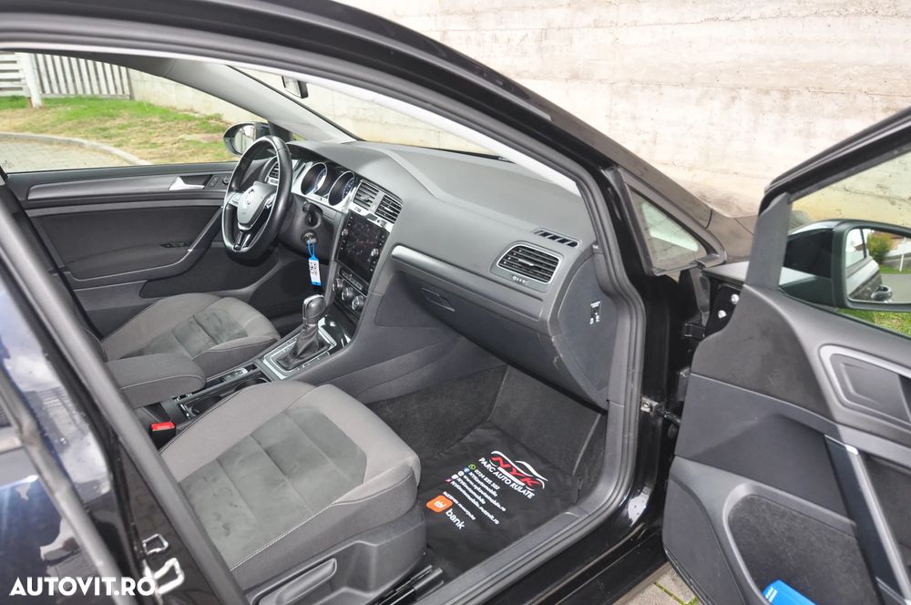 Volkswagen Golf 2.0 BlueTDI DSG Comfortline - 16