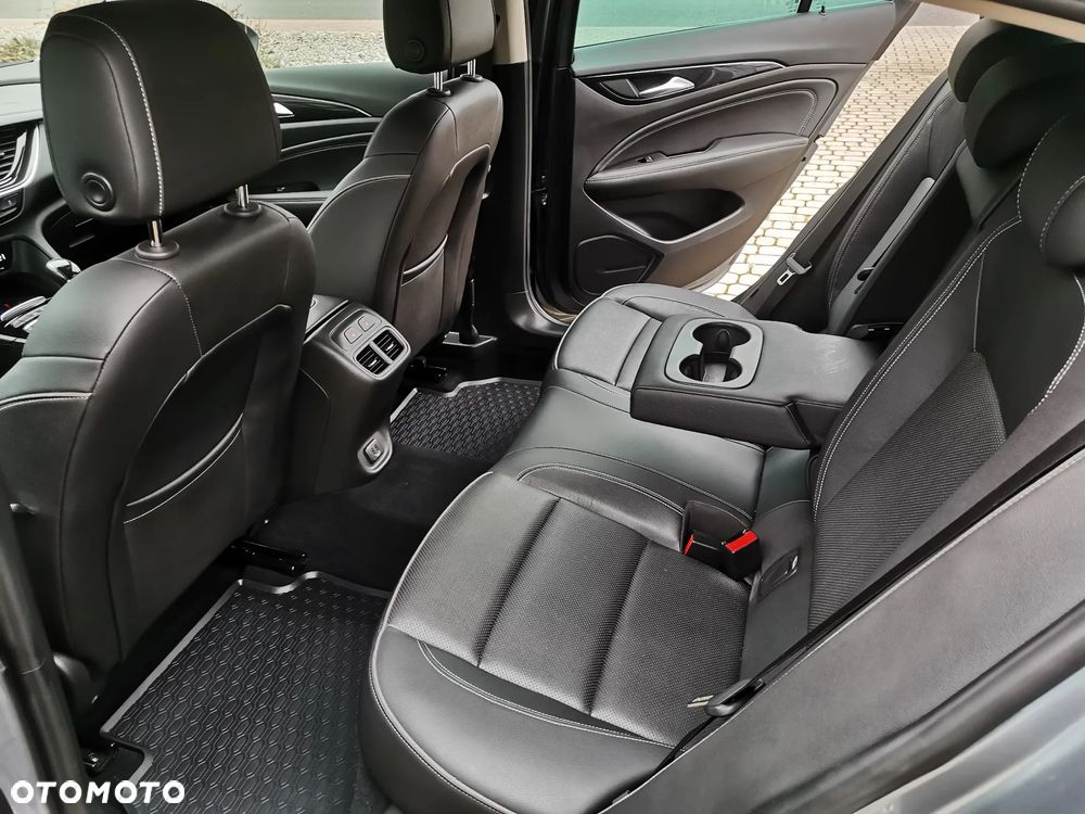 Opel Insignia 1.5 T Elite S&S - 18