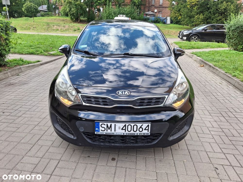 Kia Rio - 3