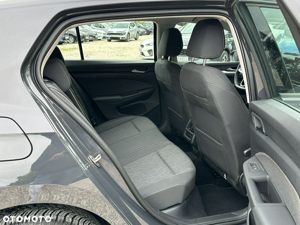 Volkswagen Golf - 16