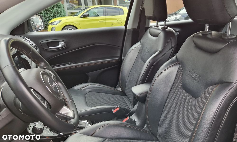 Jeep Compass - 9