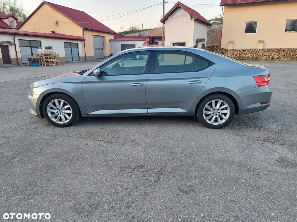 Skoda Superb 1.6 TDI Active - 12