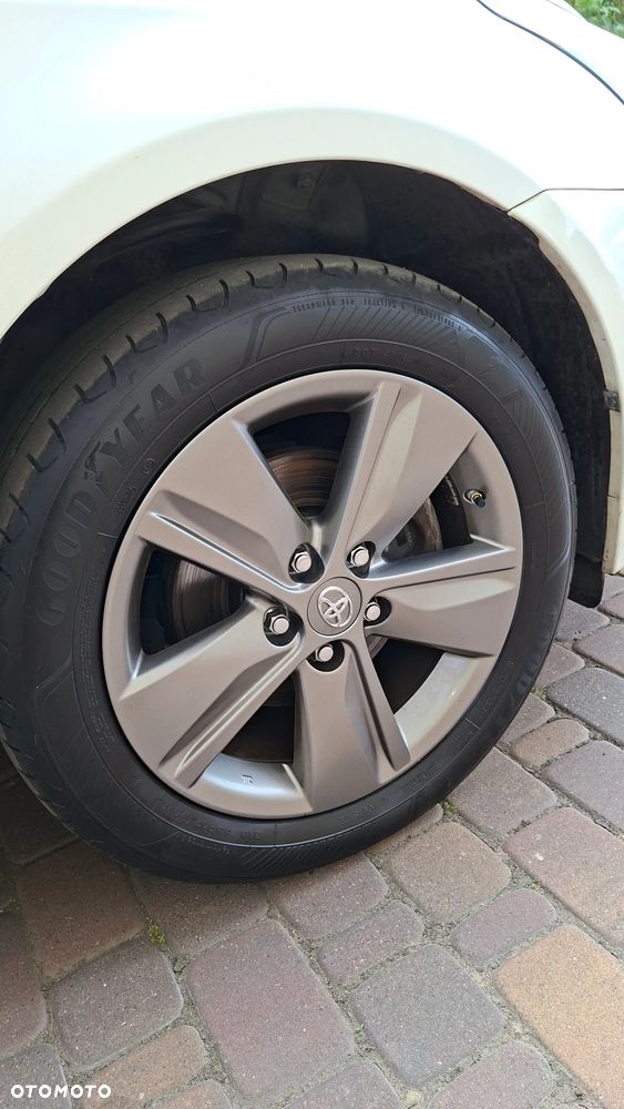 Toyota Avensis Touring Sports 1.8 Executive - 10