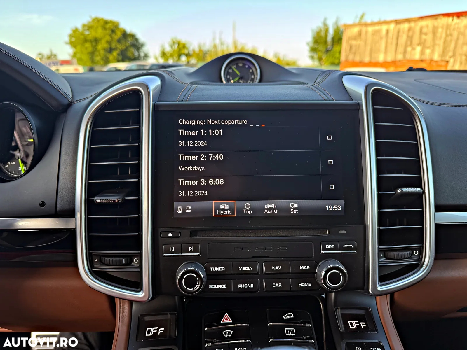 Porsche Cayenne S E-Hybrid Platinum Edition - 32