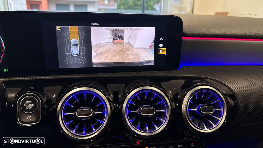 Mercedes-Benz A 180 AMG Line - 14