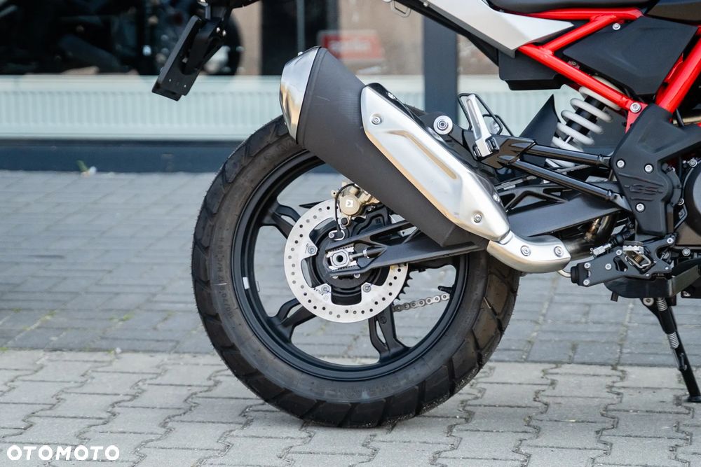 BMW G - 10