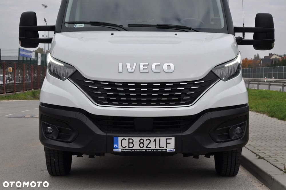 Iveco DAILY AUTOMAT CHŁODNIA MROŹNIA IZOTERMA CARRIER HI-MATIC NA BLIŹNIAKU KRAJOWE BEZWYPADKOWE ZASILANIE ZEWNETRZNE 230 V - 31