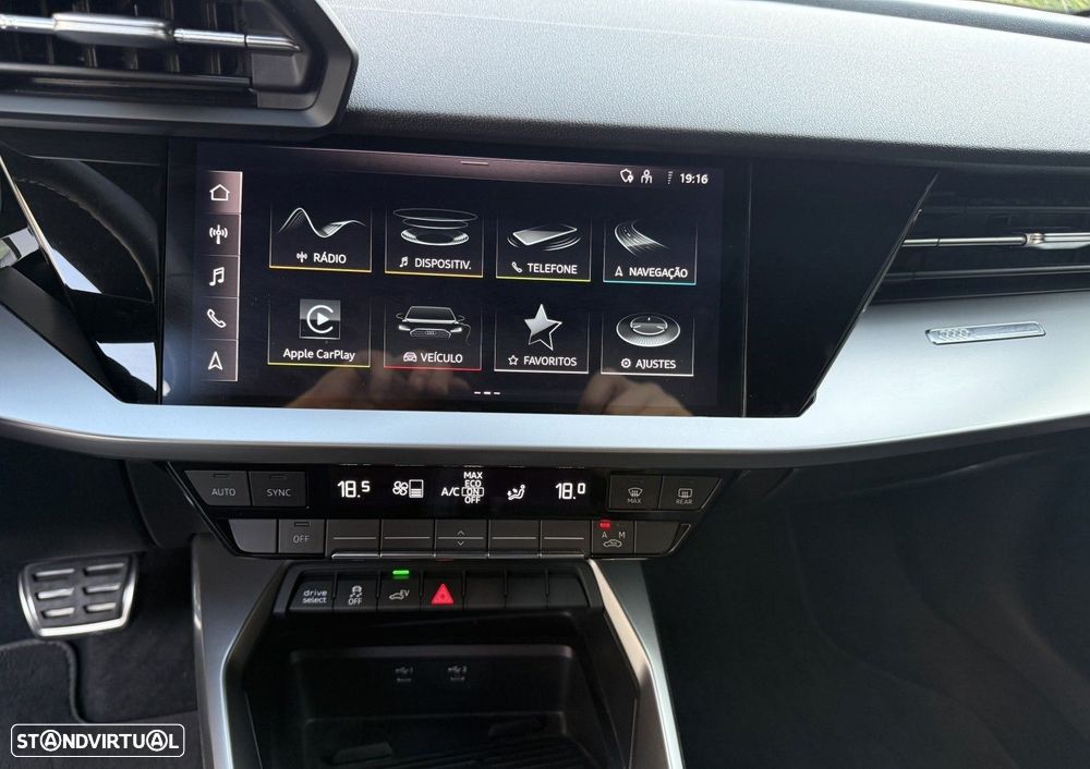 Audi A3 Sportback 45 TFSIe S line - 31