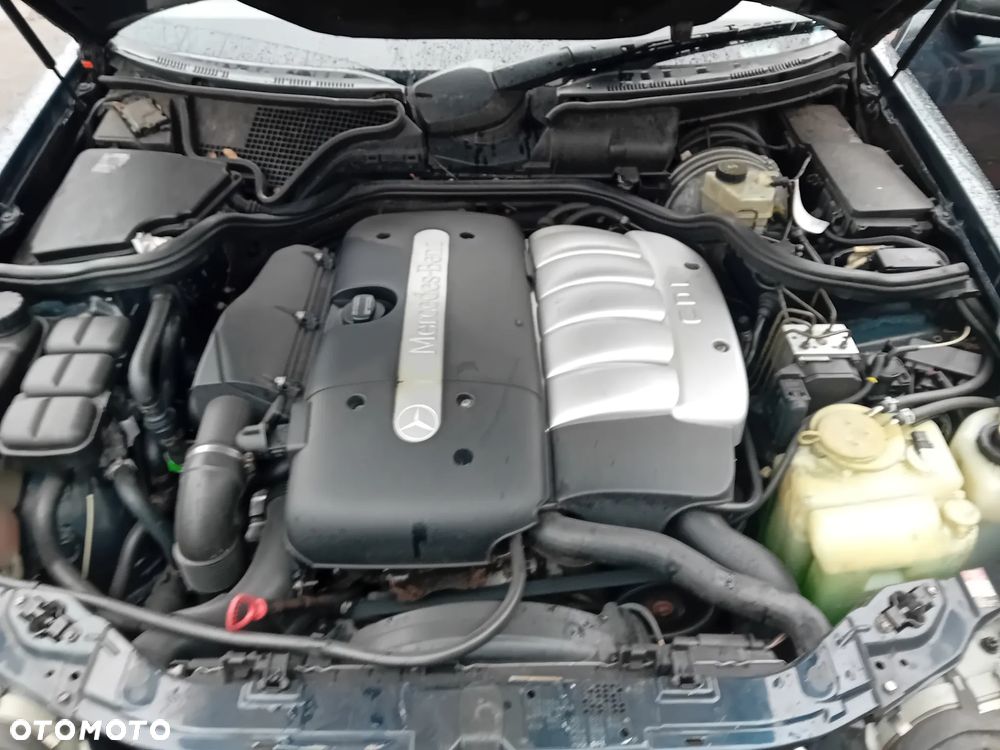 *MERCEDES W210* Samochód na części - 9