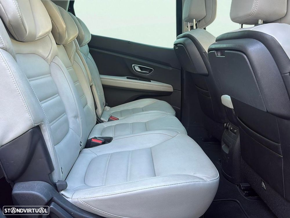 Renault Grand Scénic - 17
