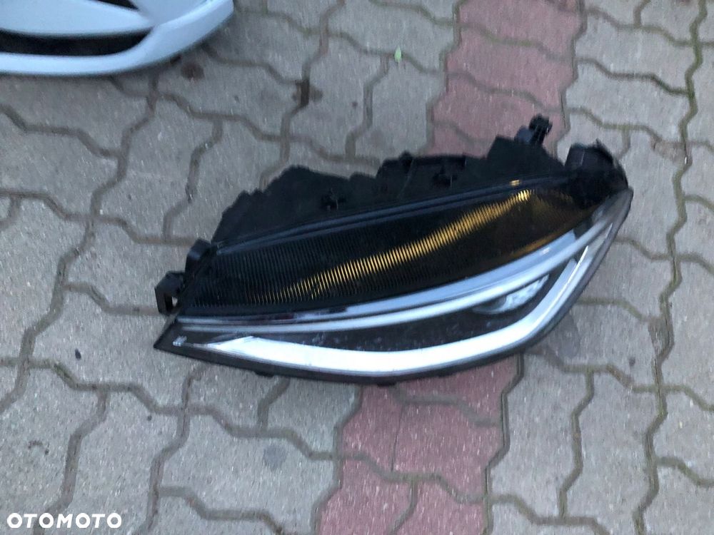 ID4 ID5 23r LAMPA IQ LED 11B941077G 11B941035N ID 4 - 2