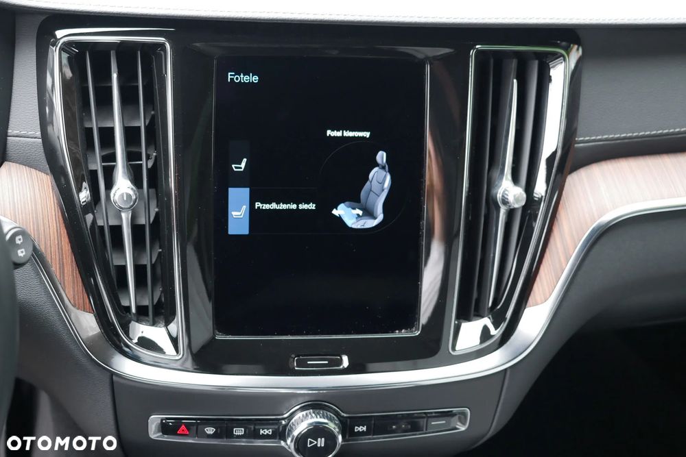 Volvo V60 T6 AWD Recharge Geartronic Inscription - 29