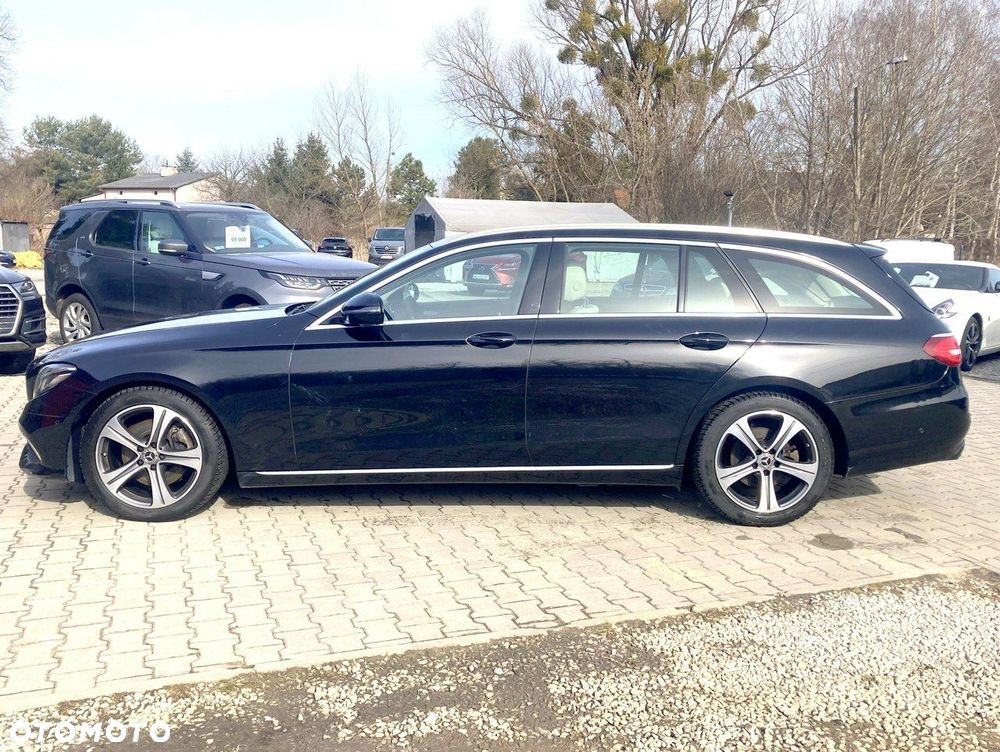 Mercedes-Benz Klasa E - 9