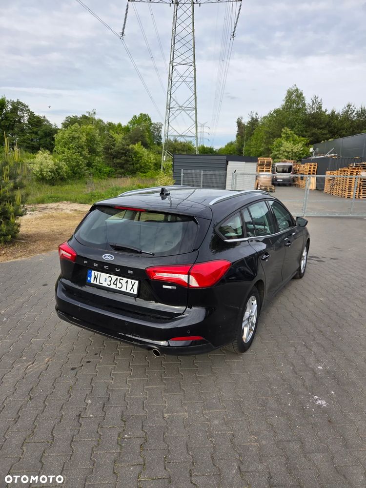 Ford Focus 1.0 EcoBoost Start-Stopp-System TITANIUM X - 4