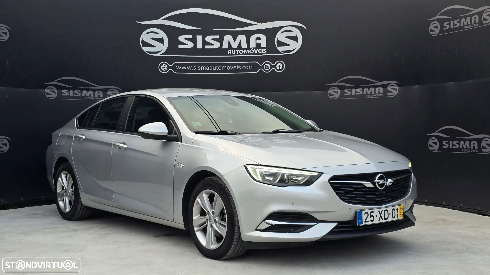 Opel Insignia Grand Sport 1.6 CDTi Edition - 1