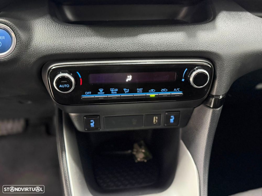 Toyota Yaris 1.5 HDF Exclusive - 11