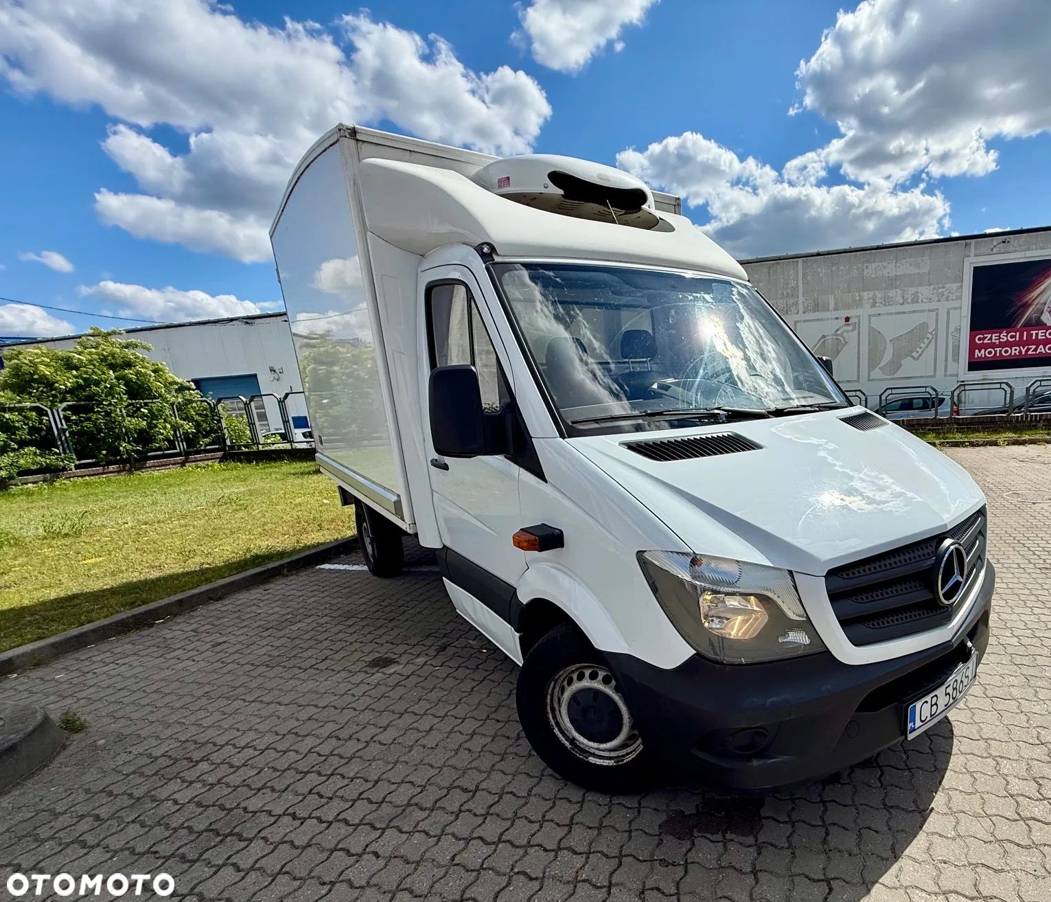 Mercedes-Benz Sprinter - 1