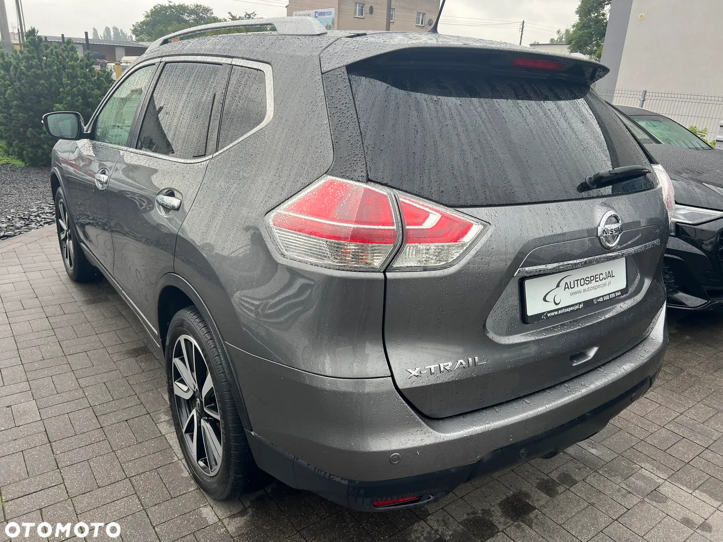 Nissan X-Trail - 2