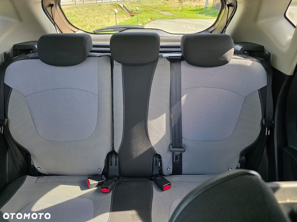 Renault Captur - 12