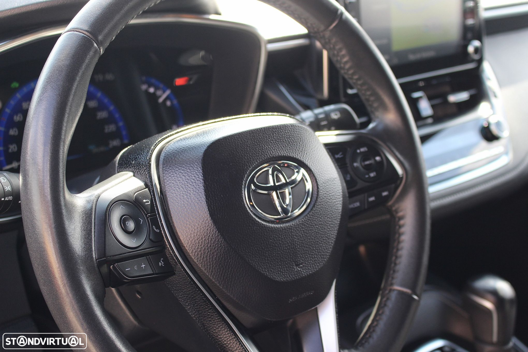 Toyota Corolla Touring Sports 1.8 Hybrid Exclusive - 22