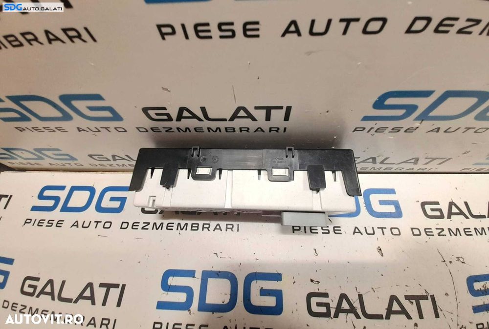 Display Afisaj Ecran Bord Renault Clio 3 2005 - 2015 Cod 280340017R [N0235] - 2