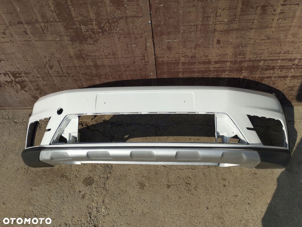 zderzak przód vw caddy 2k5 cross