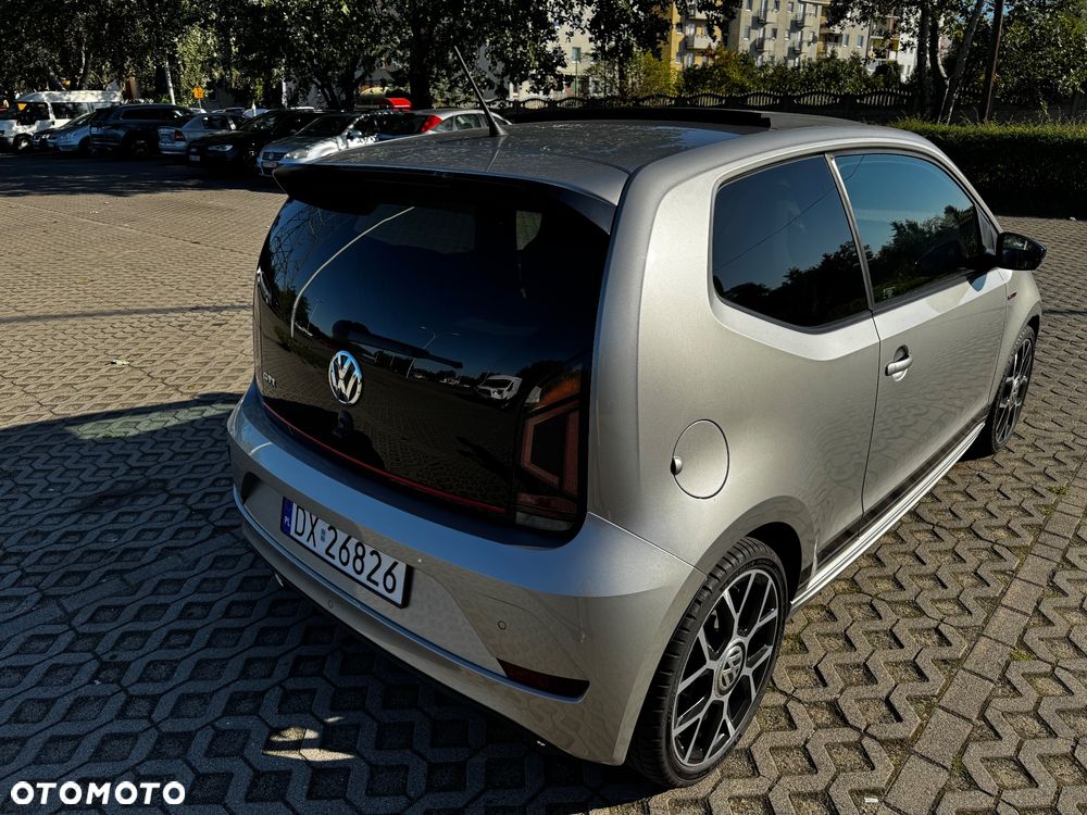 Volkswagen up! 1.0 TSI GTI - 9