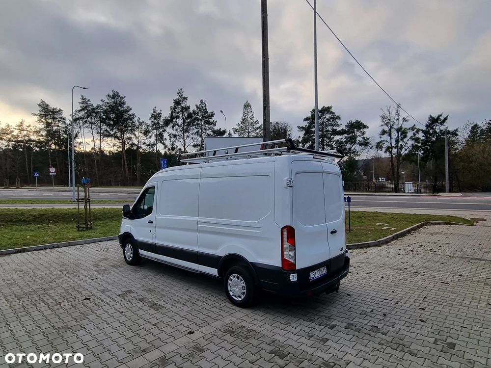 Ford Transit - 12