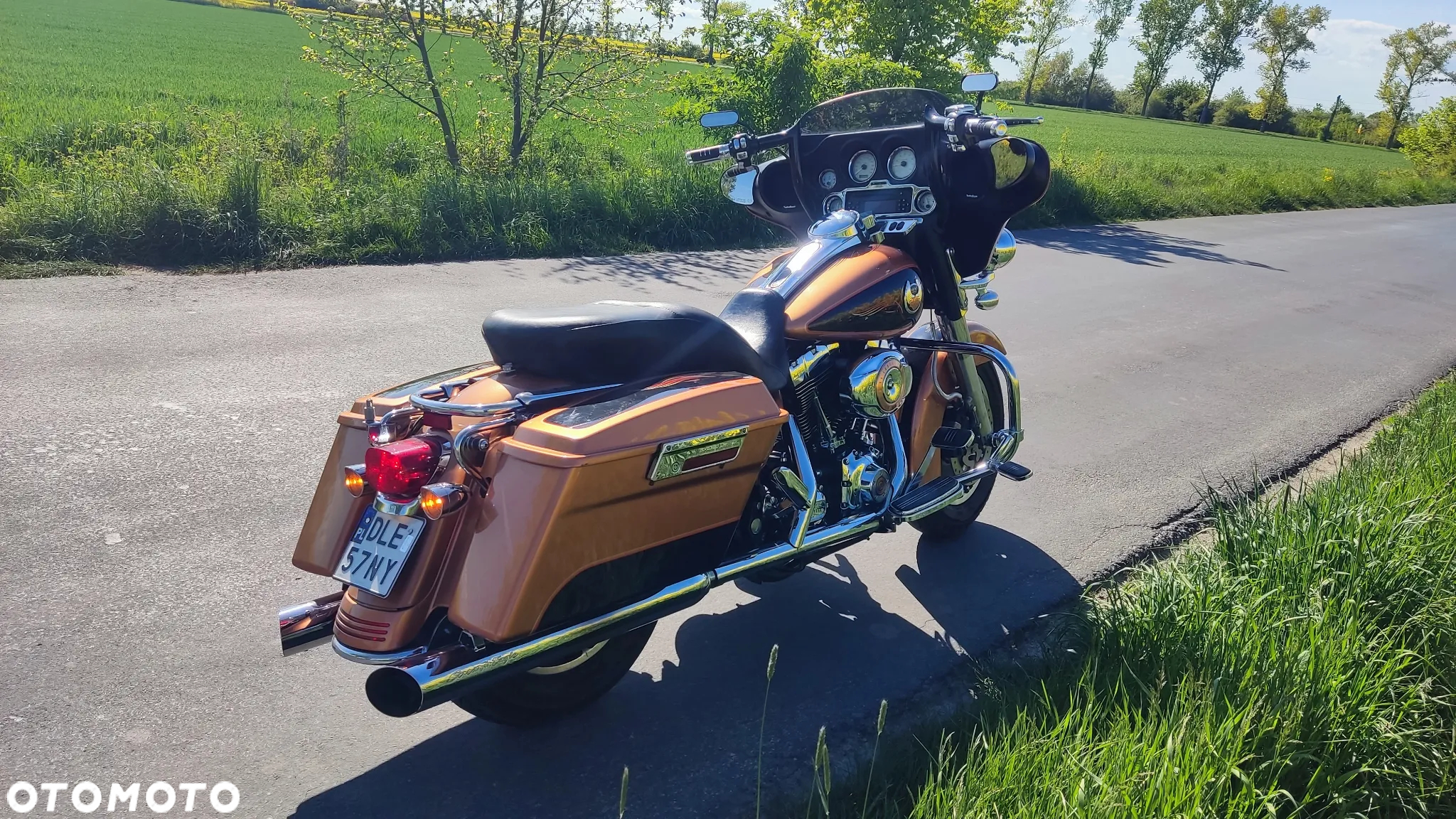 Harley-Davidson Touring Street Glide - 17