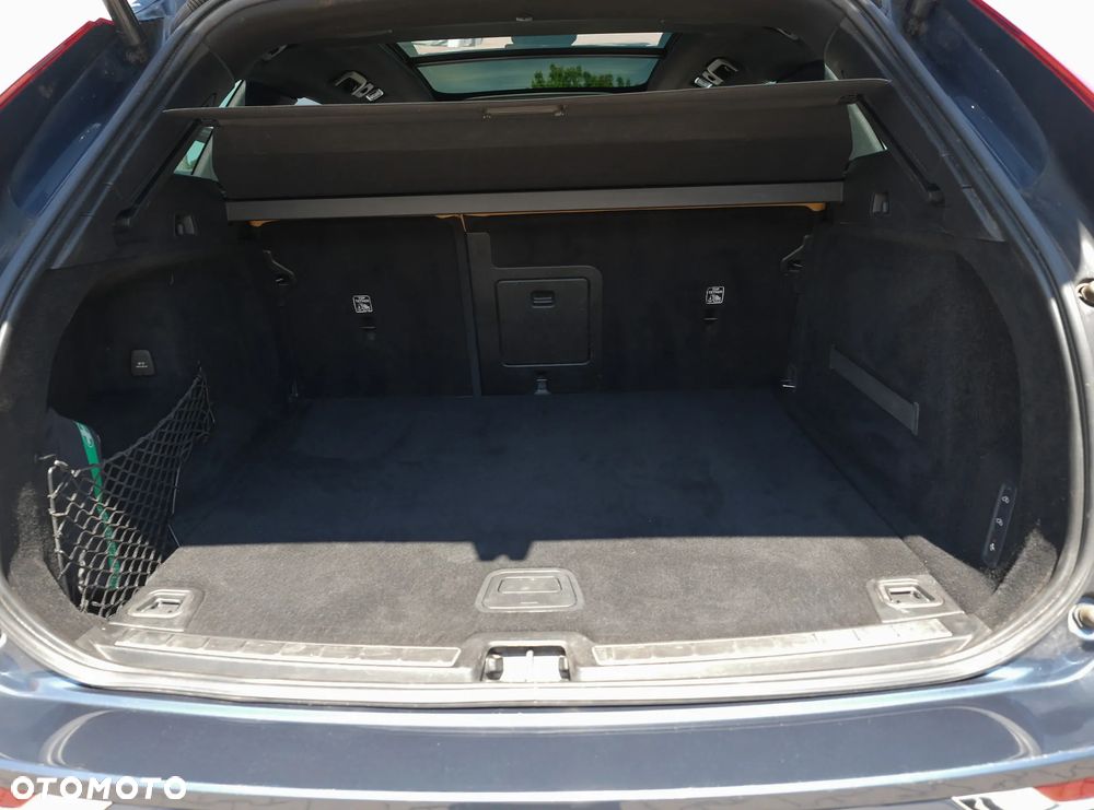 Volvo XC 60 B5 B AWD Geartronic Inscription - 17