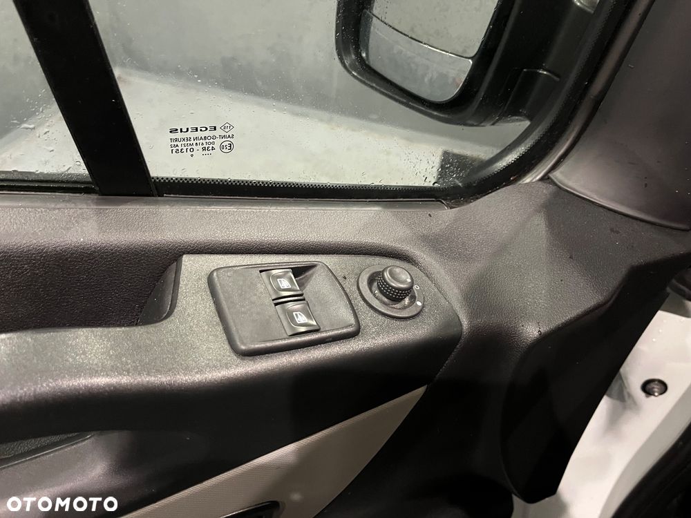 Renault Trafic Combi Expression - 10