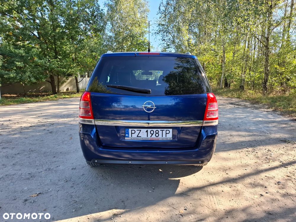 Opel Zafira 1.8 - 3