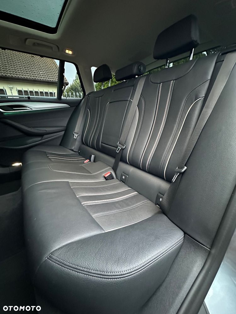 BMW Seria 5 520d Luxury Line sport - 9
