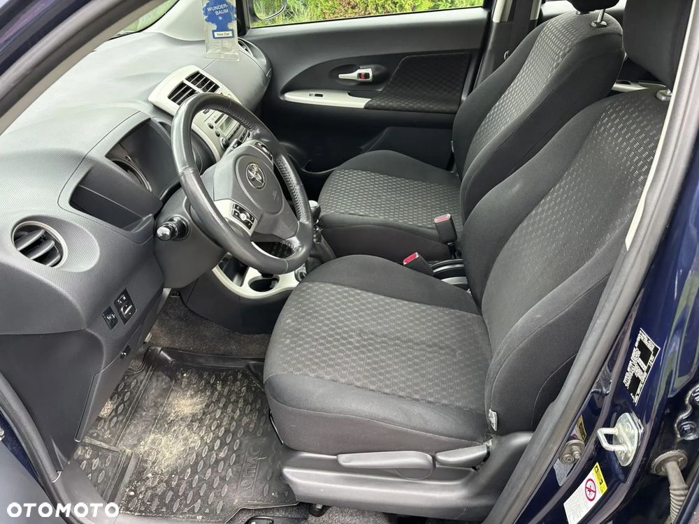 Toyota Urban Cruiser 1.33 Sol - 6