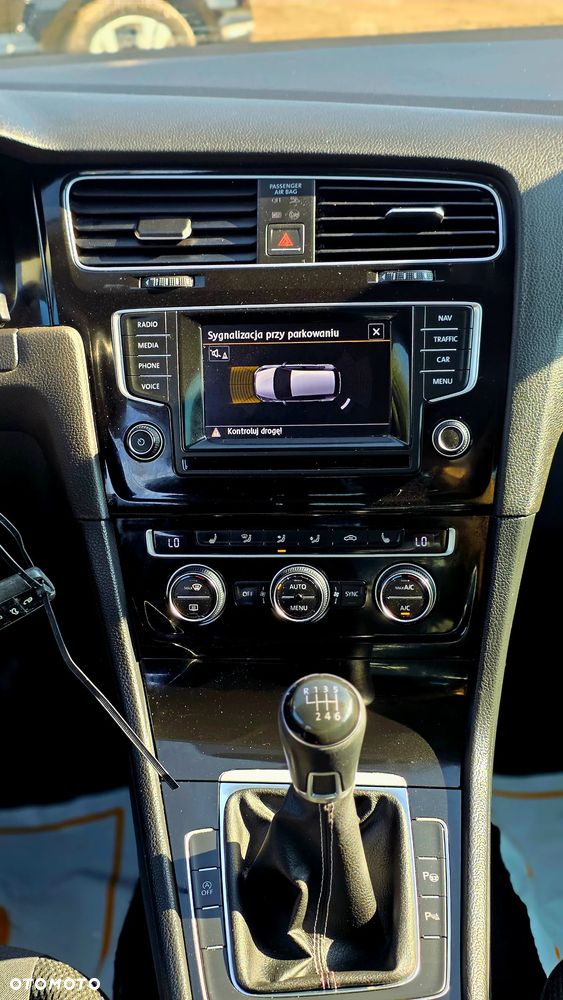 Volkswagen Golf 2.0 TDI BMT Highline - 11