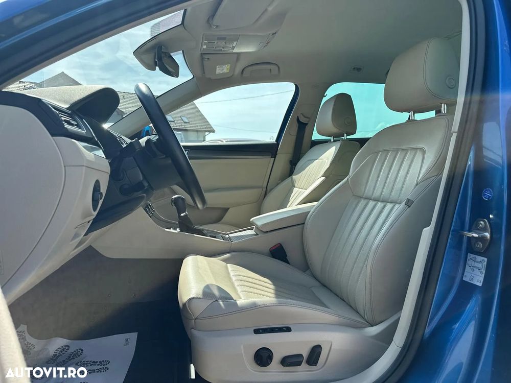 Skoda Superb Combi 1.4 TSI PHEV Style - 20