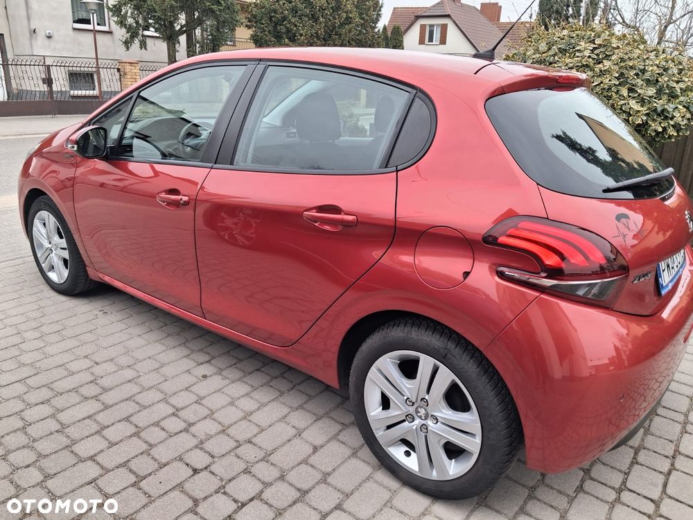 Peugeot 208 PureTech 82 Start & Stop Allure - 9