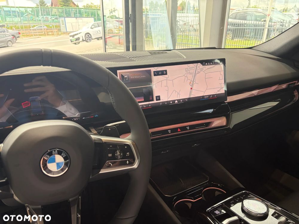 BMW Seria 5 - 16