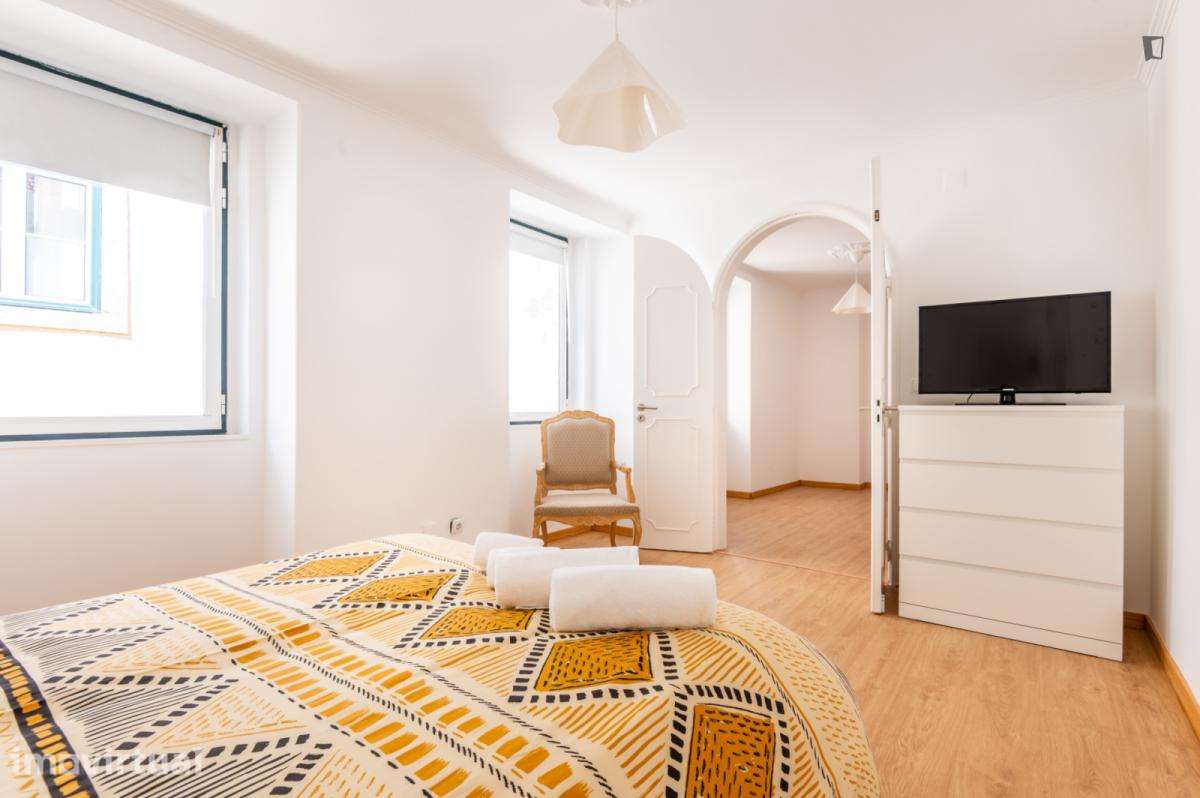 Quarto - localizado em Bairro Alto Lisbon - Grande imagem: 2/9
