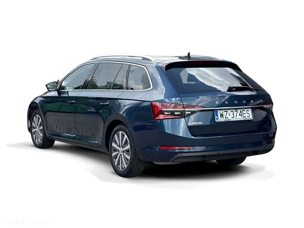 Skoda Superb 2.0 TDI SCR Style DSG - 5