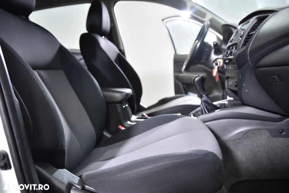 Mitsubishi L200 - 11