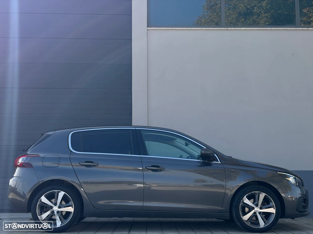 Peugeot 308 PureTech 130 GPF EAT8 Stop & Start Tech Edition - 10