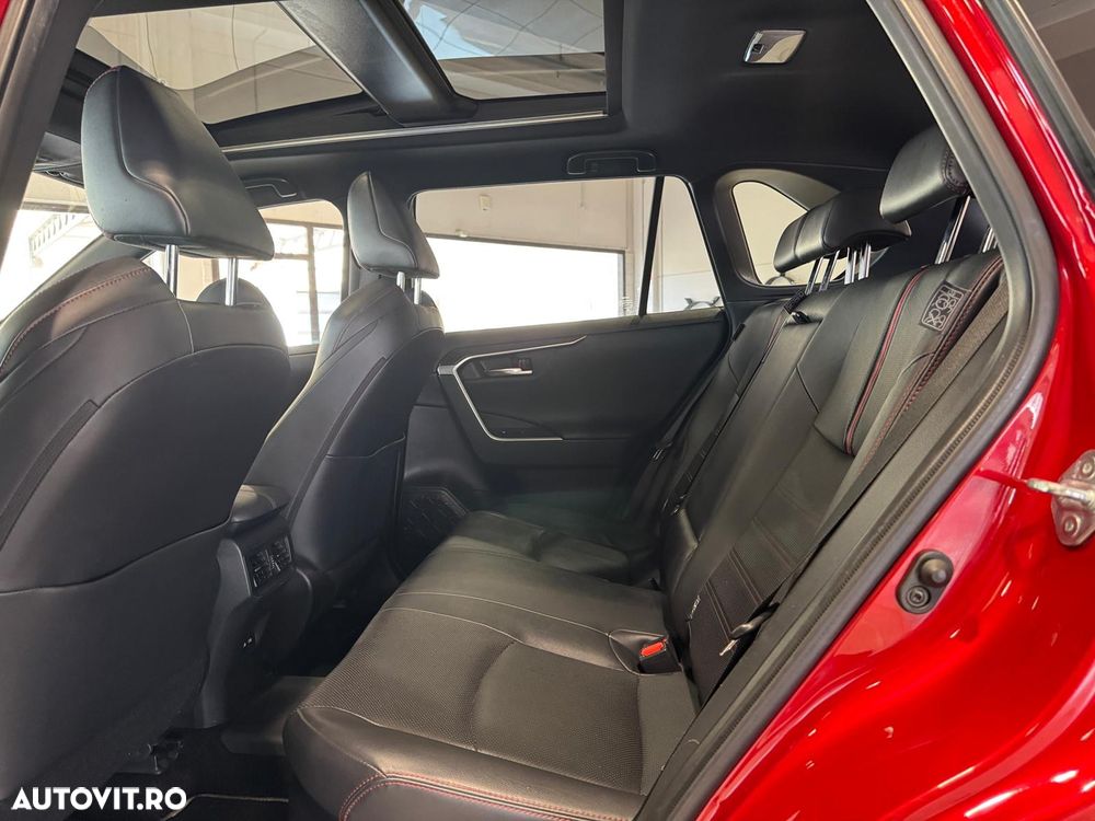 Toyota RAV4 Plug-in-Hybrid GR SPORT - 8