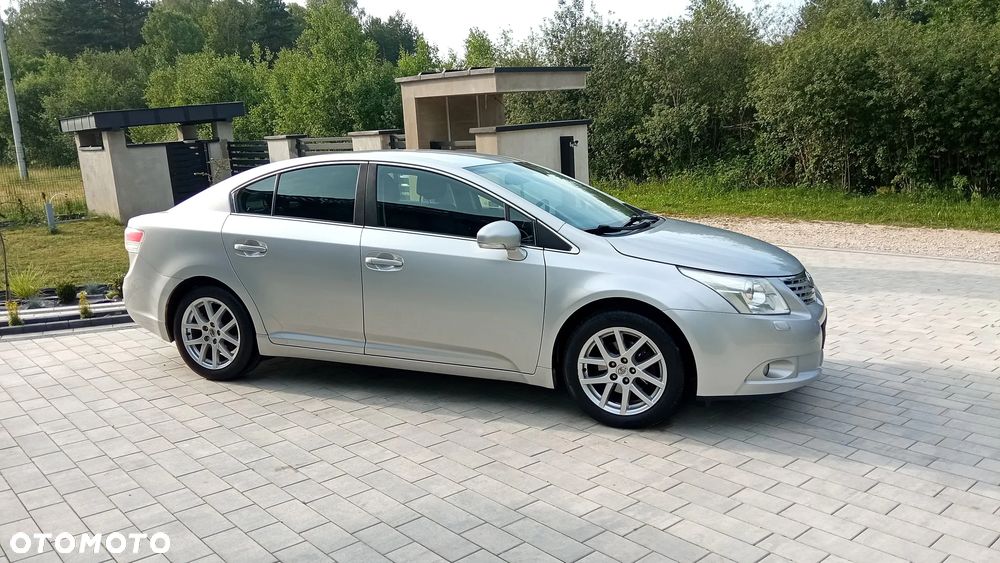 Toyota Avensis 1.8 Sol - 3