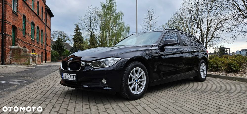 BMW Seria 3 318d DPF - 8