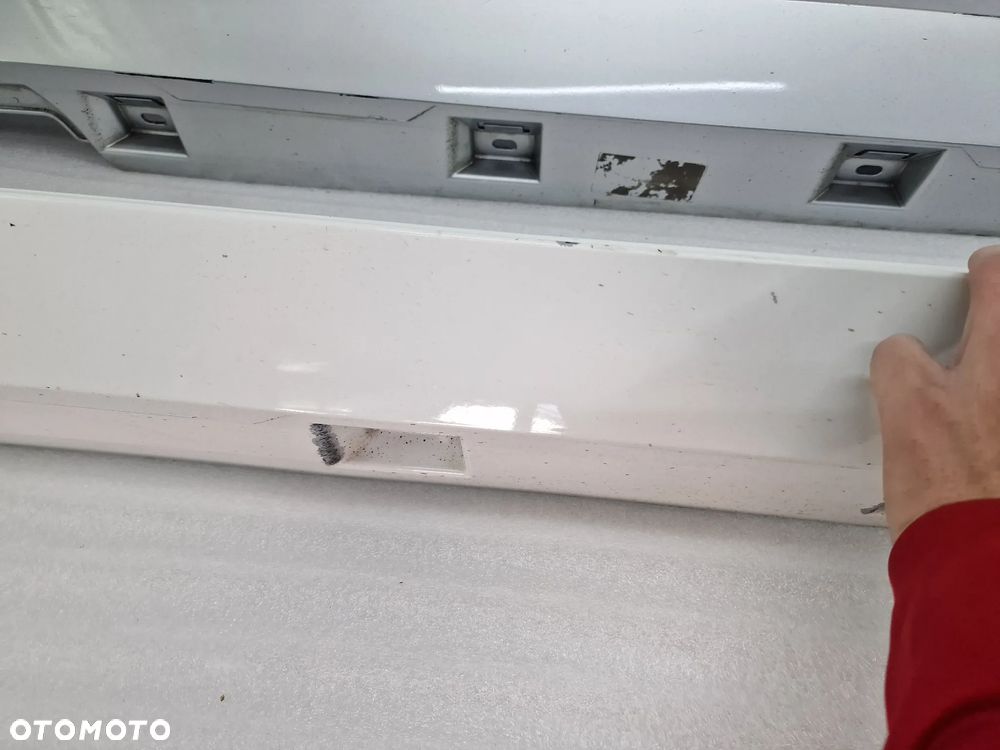 VW PASSAT B8 3G0 14- PRAWA LISTWA PROGOWA / NAKŁADKA PROGU , CZARNA , BIAŁA , SREBRNA , NR 3G0853858F , NR AUKCJI PR347 - 17