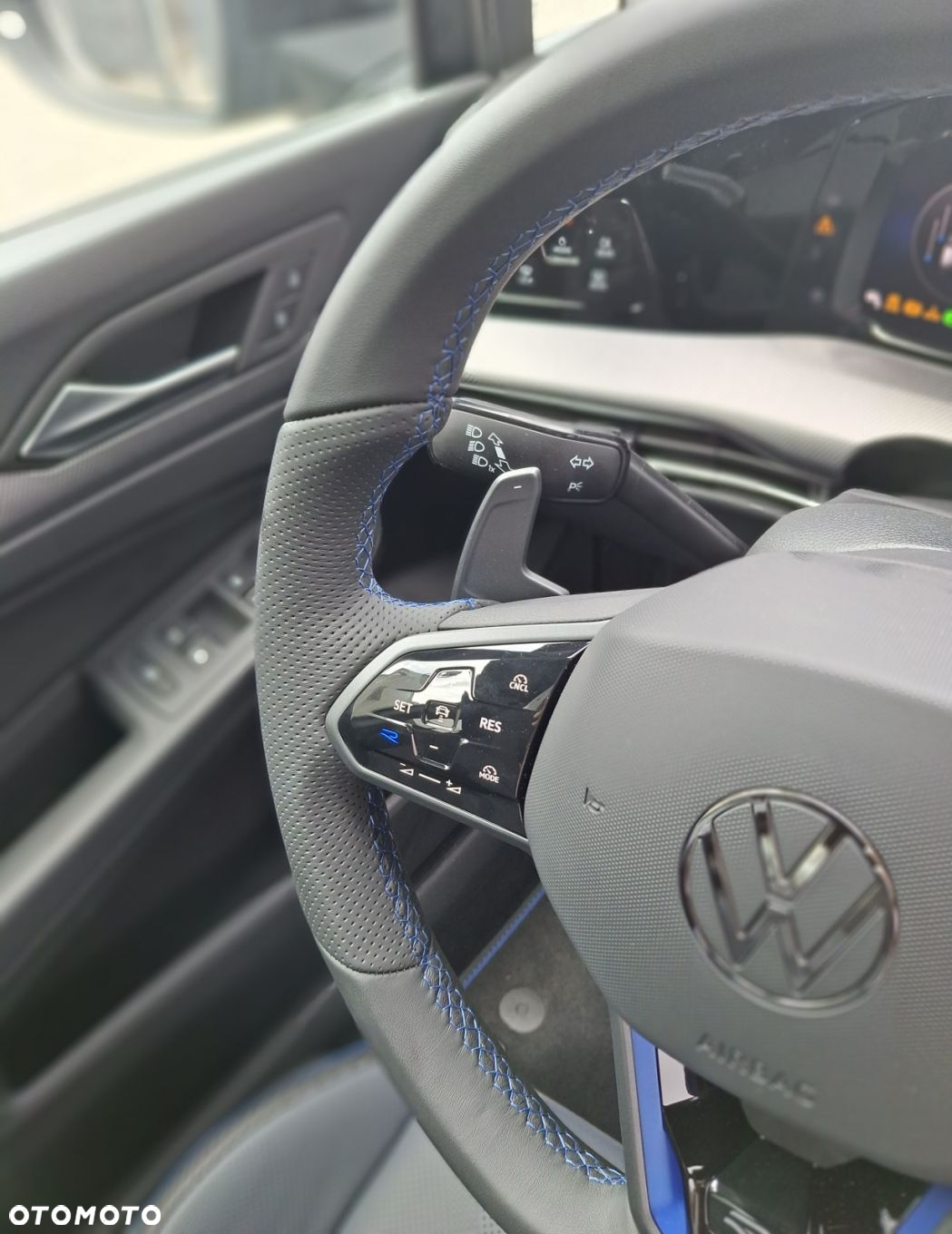 Volkswagen Golf - 21