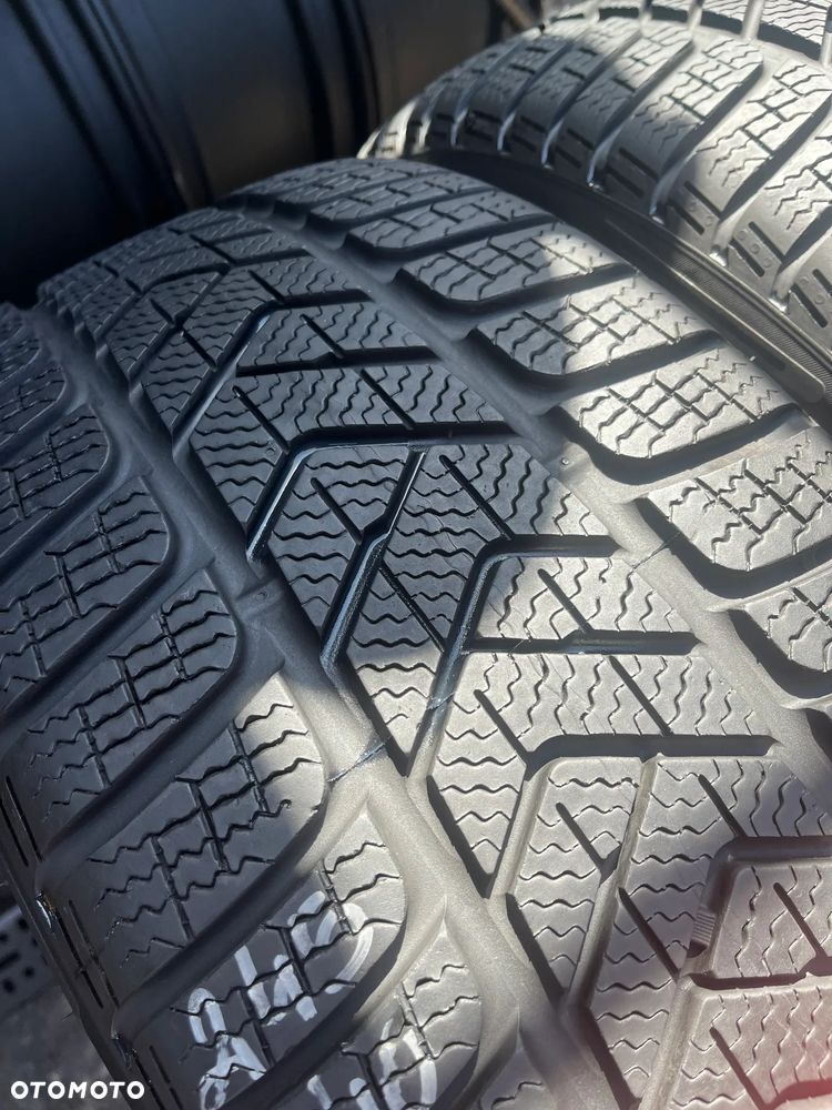 245 40 18 Pirelli Sottozero 3 2szt. AO Zima - 3