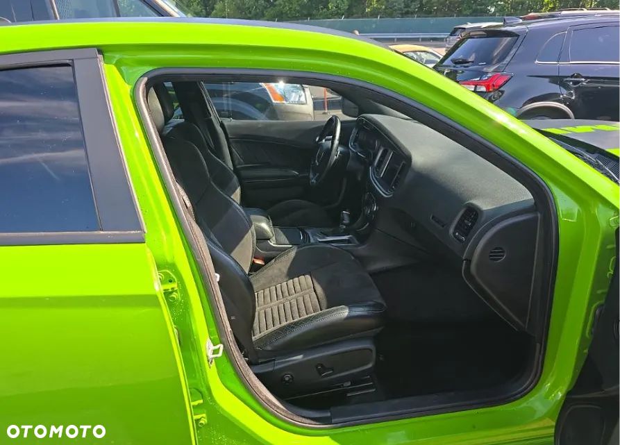 Dodge Charger - 7