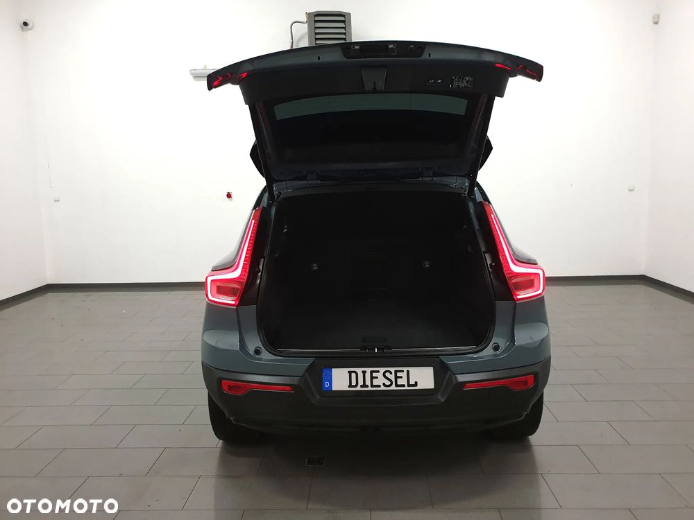 Volvo XC 40 D3 SCR R-Design - 5